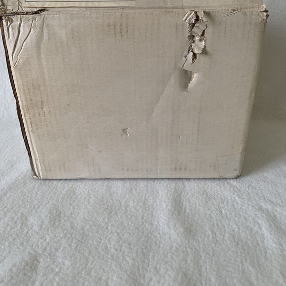 RARE Danbury Mint Pierrefonds Castle of the Enchanted Castles of Europe Series - Picture 13 of 14